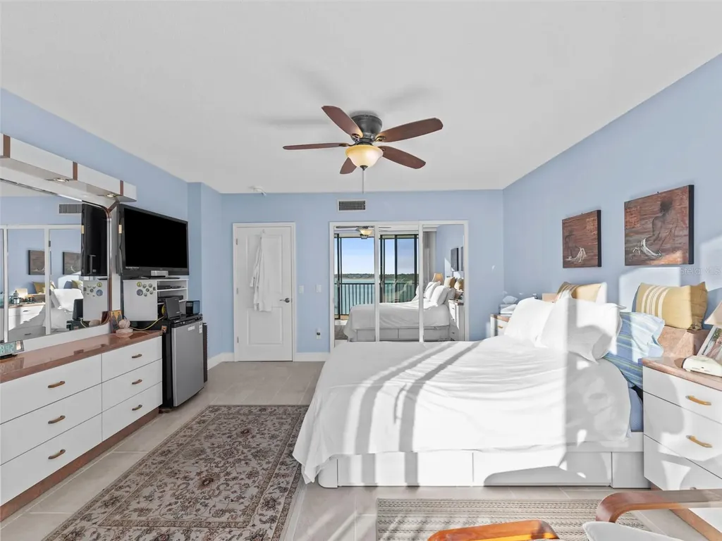 7100 Sunshine Skyway Lane S St Petersburg FL 33711