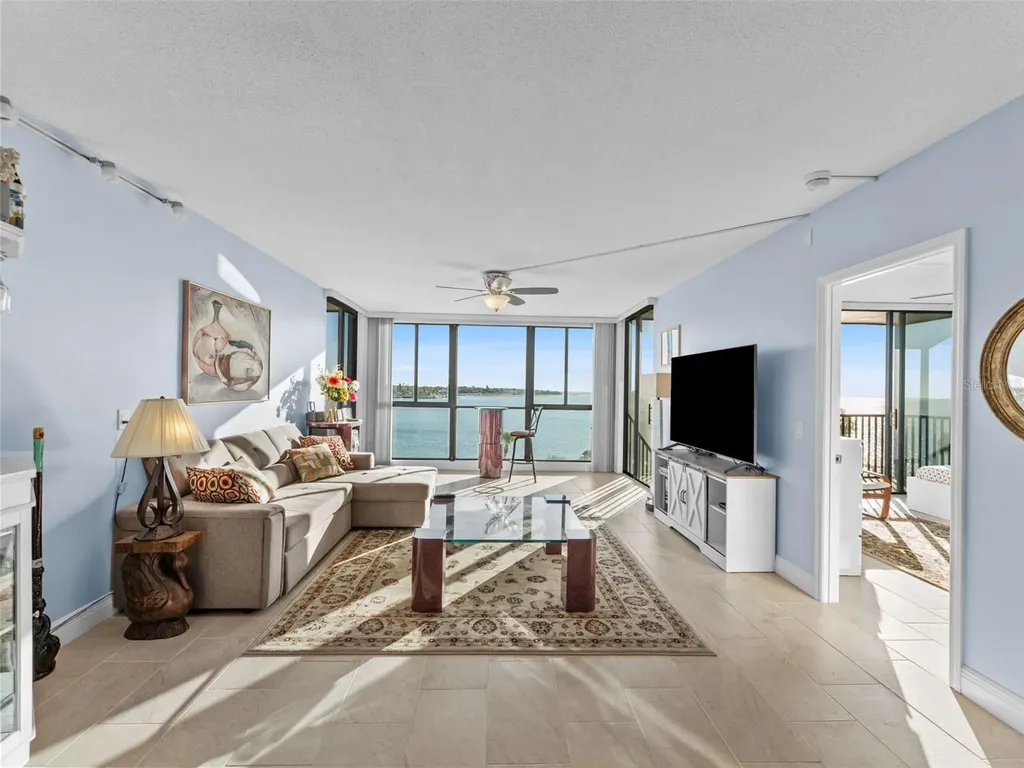 7100 Sunshine Skyway Lane S St Petersburg FL 33711