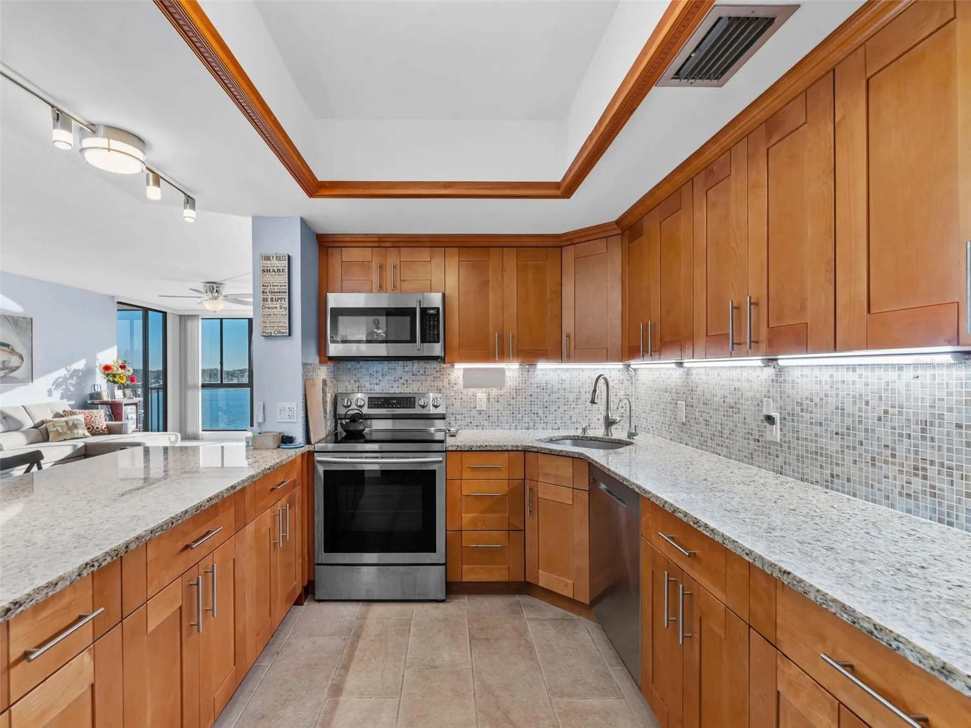 7100 Sunshine Skyway Lane S St Petersburg FL 33711