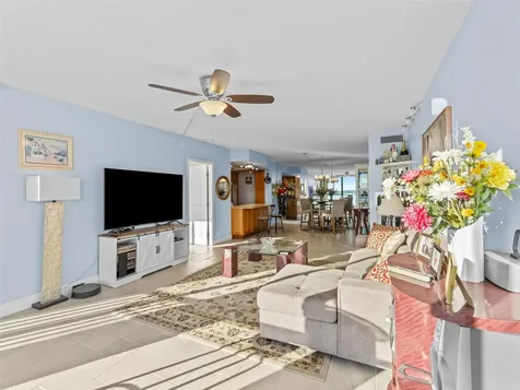 7100 Sunshine Skyway Lane S St Petersburg FL 33711