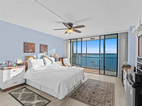 7100 Sunshine Skyway Lane S St Petersburg FL 33711