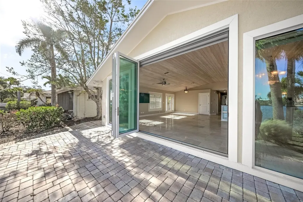 1358 Moonmist Drive Sarasota FL 34242