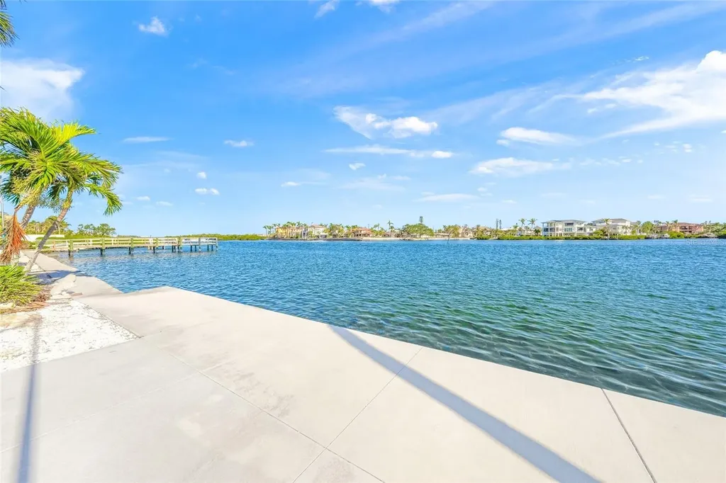 1358 Moonmist Drive Sarasota FL 34242