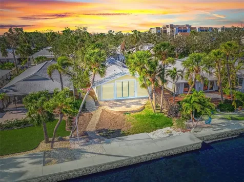 1358 Moonmist Drive Sarasota FL 34242