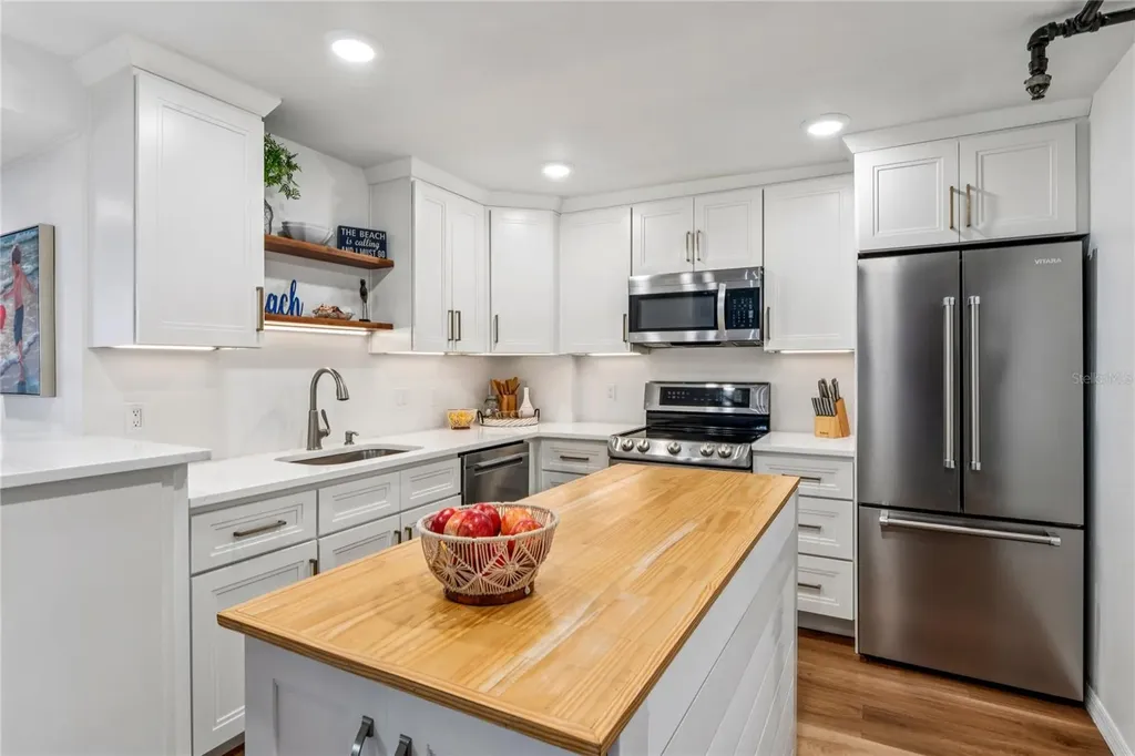 1 Key Capri Treasure Island FL 33706