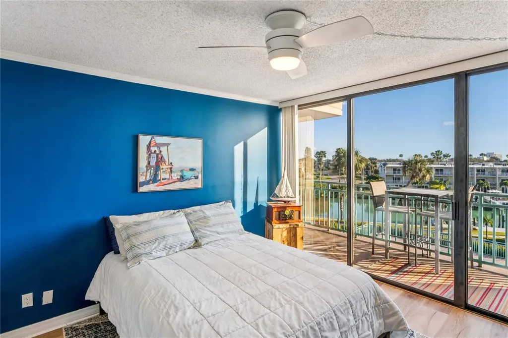 1 Key Capri Treasure Island FL 33706