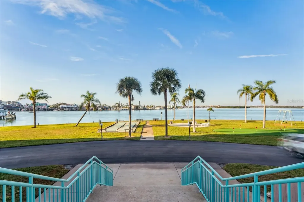 1 Key Capri Treasure Island FL 33706