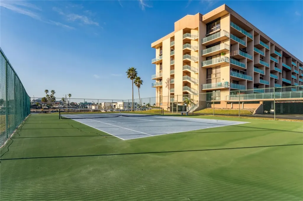 1 Key Capri Treasure Island FL 33706