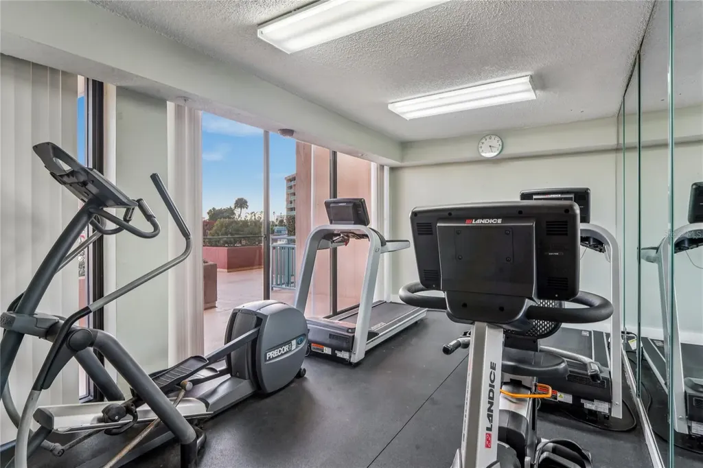 1 Key Capri Treasure Island FL 33706