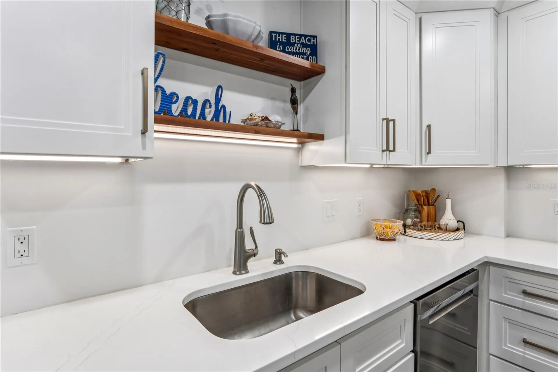 1 Key Capri Treasure Island FL 33706