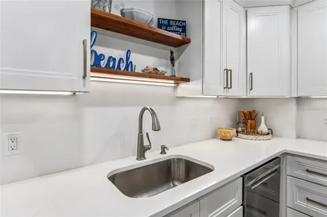 1 Key Capri Treasure Island FL 33706