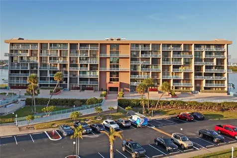 1 Key Capri Treasure Island FL 33706