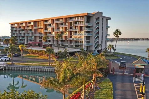 1 Key Capri Treasure Island FL 33706