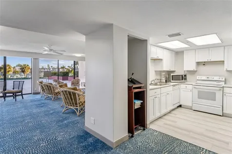 1 Key Capri Treasure Island FL 33706