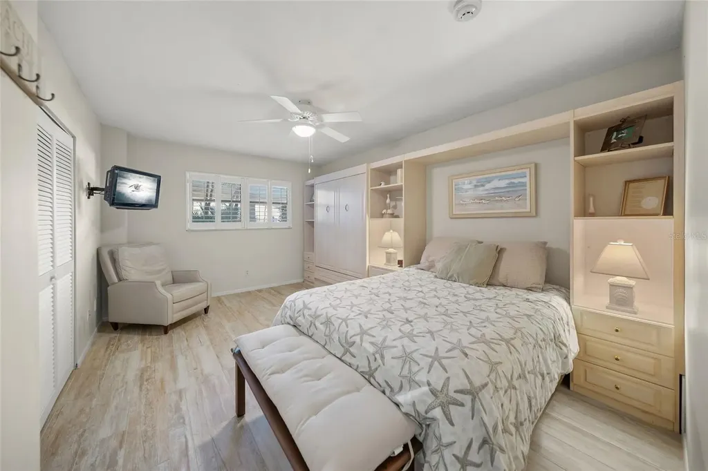 5740 Midnight Pass Road Sarasota FL 34242