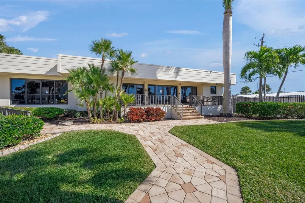 5740 Midnight Pass Road Sarasota FL 34242