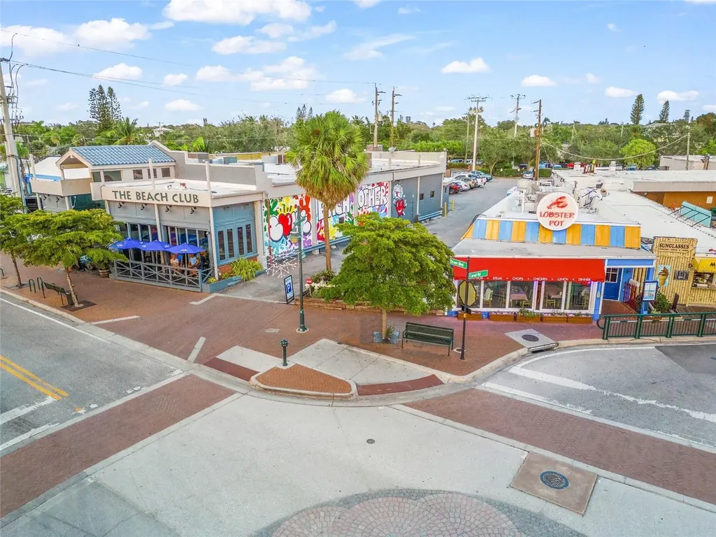 5740 Midnight Pass Road Sarasota FL 34242