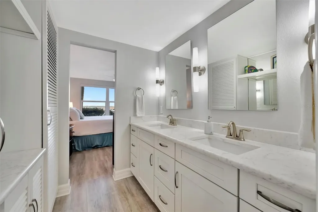 4310 Falmouth Drive Longboat Key FL 34228