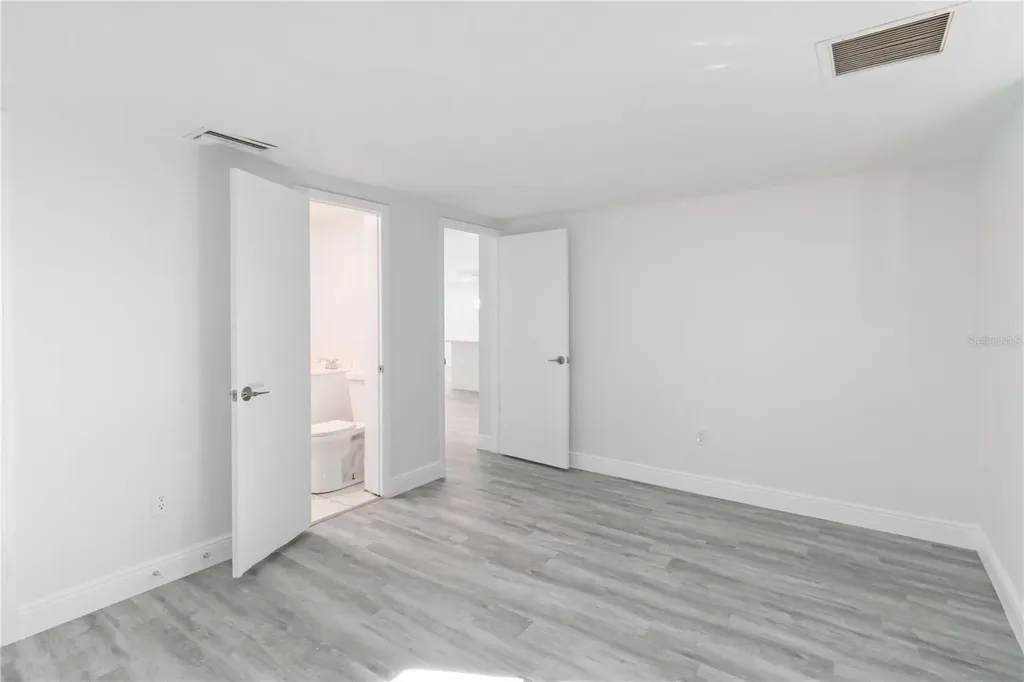 8026 Hunters Whip Row Circle Hudson FL 34667