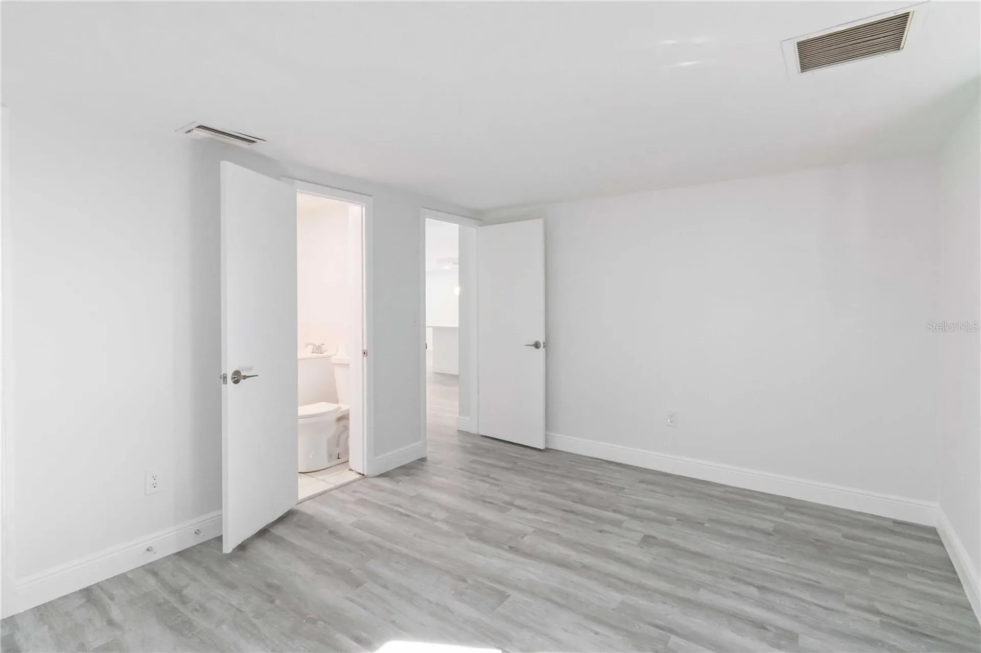 8026 Hunters Whip Row Circle Hudson FL 34667