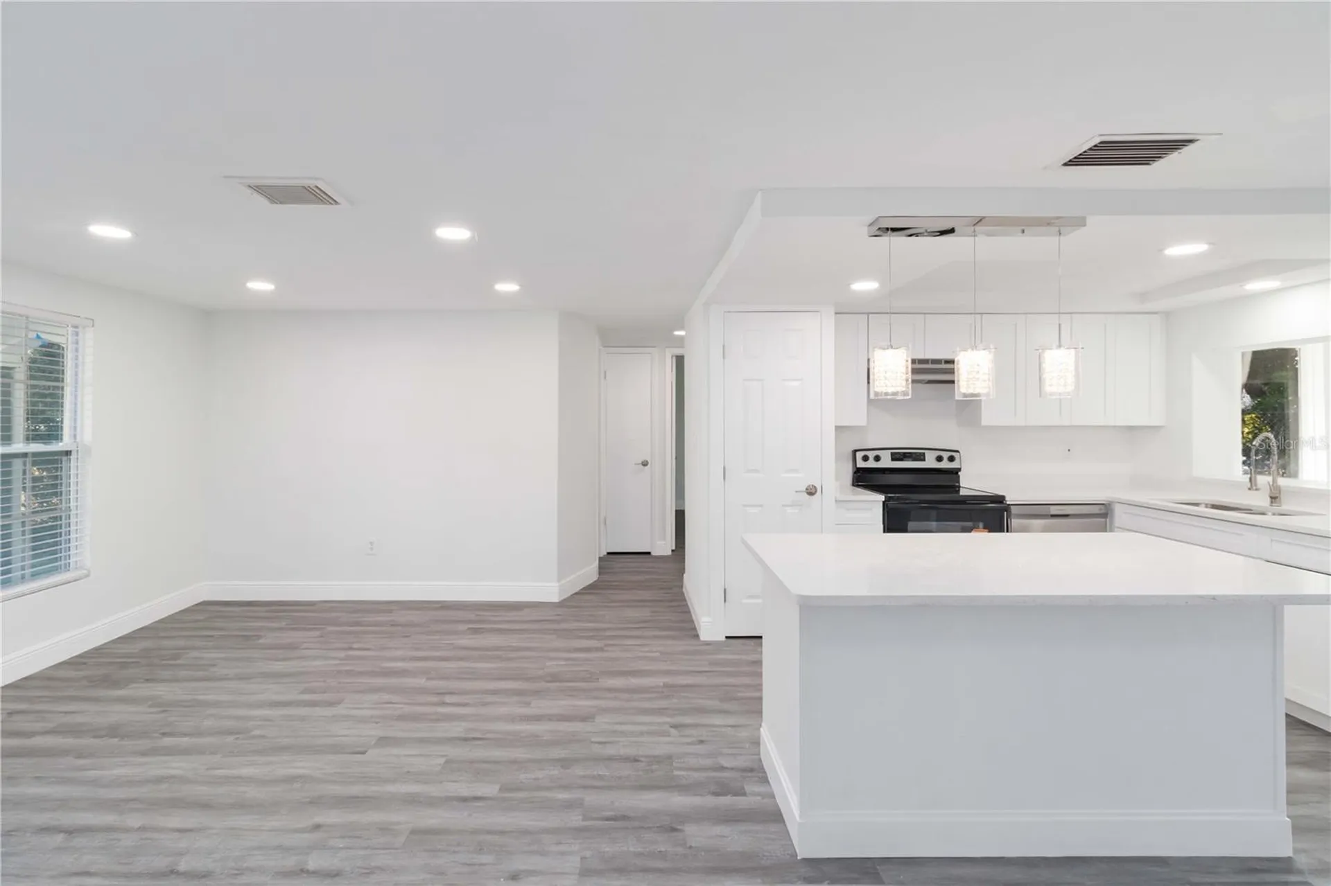 8026 Hunters Whip Row Circle Hudson FL 34667