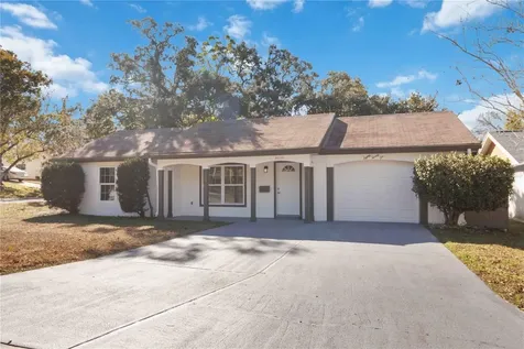 8026 Hunters Whip Row Circle Hudson FL 34667