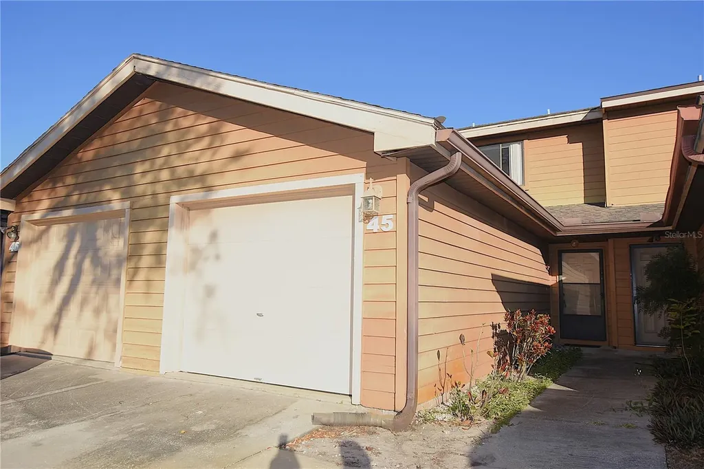 707 Carpenters Way Lakeland FL 33809