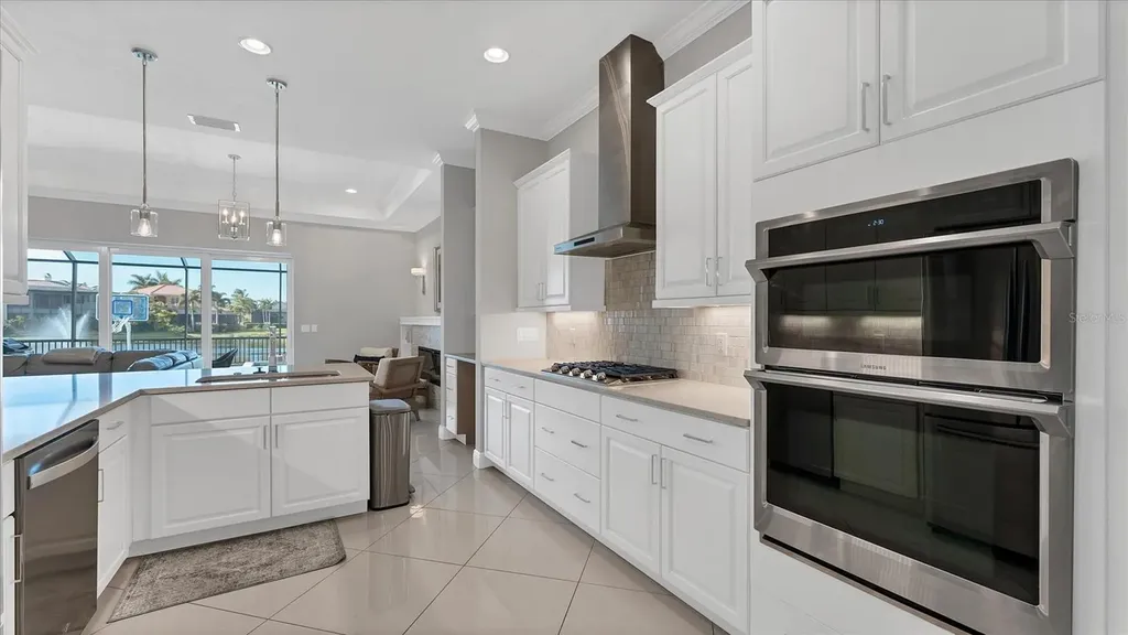 6204 Trophy Lane Bradenton FL 34210