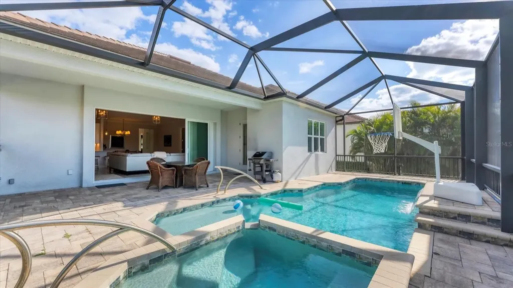 6204 Trophy Lane Bradenton FL 34210