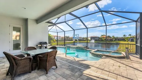 6204 Trophy Lane Bradenton FL 34210