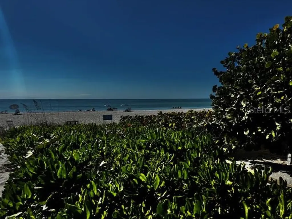 5841 Gulf Of Mexico Drive Longboat Key FL 34228