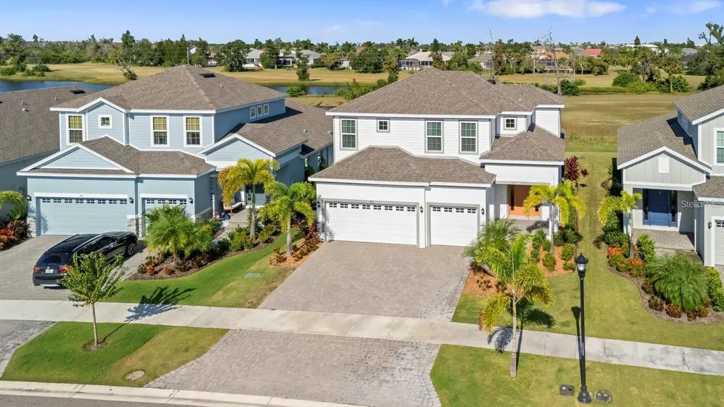 933 Signet Drive Apollo Beach FL 33572