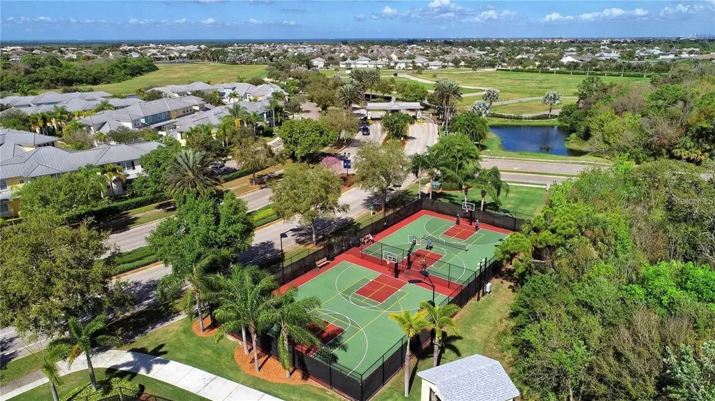 933 Signet Drive Apollo Beach FL 33572