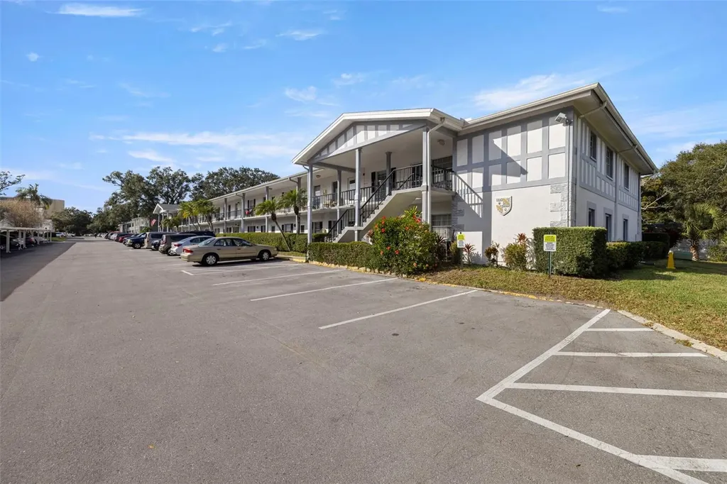 100 Glennes Lane Dunedin FL 34698