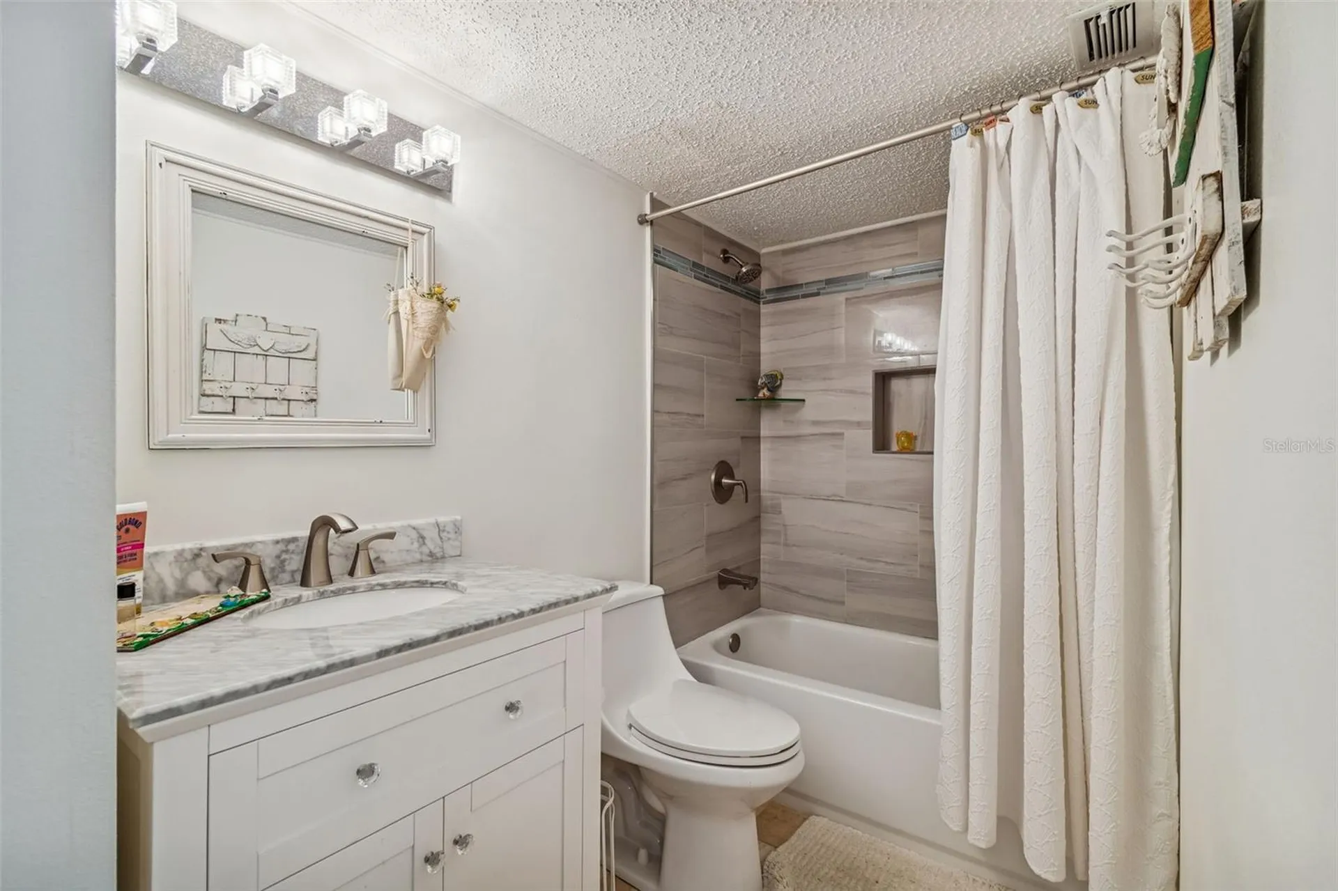 946 Virginia Street Dunedin FL 34698