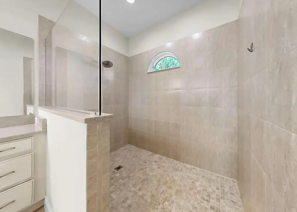 16005 42nd Glen E Parrish FL 34219