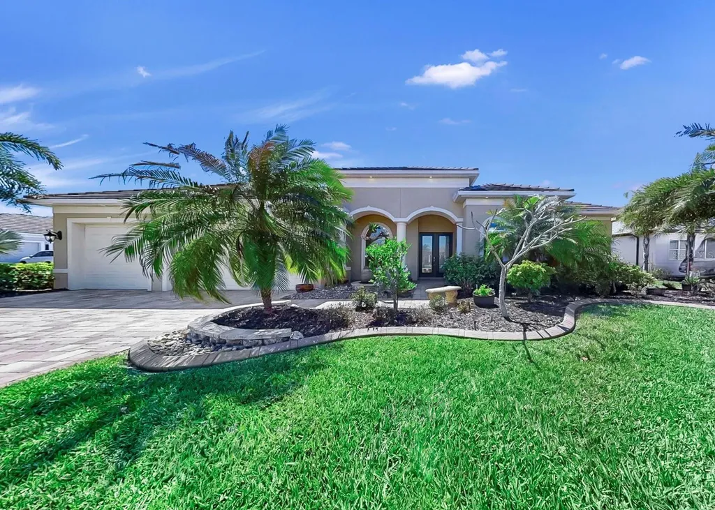 16005 42nd Glen E Parrish FL 34219