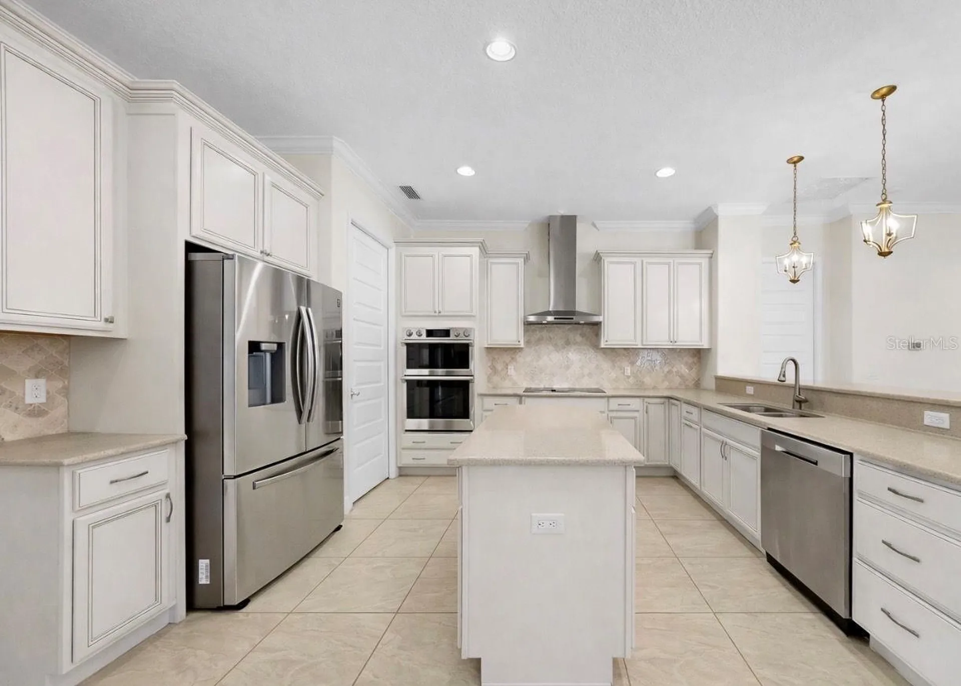 16005 42nd Glen E Parrish FL 34219