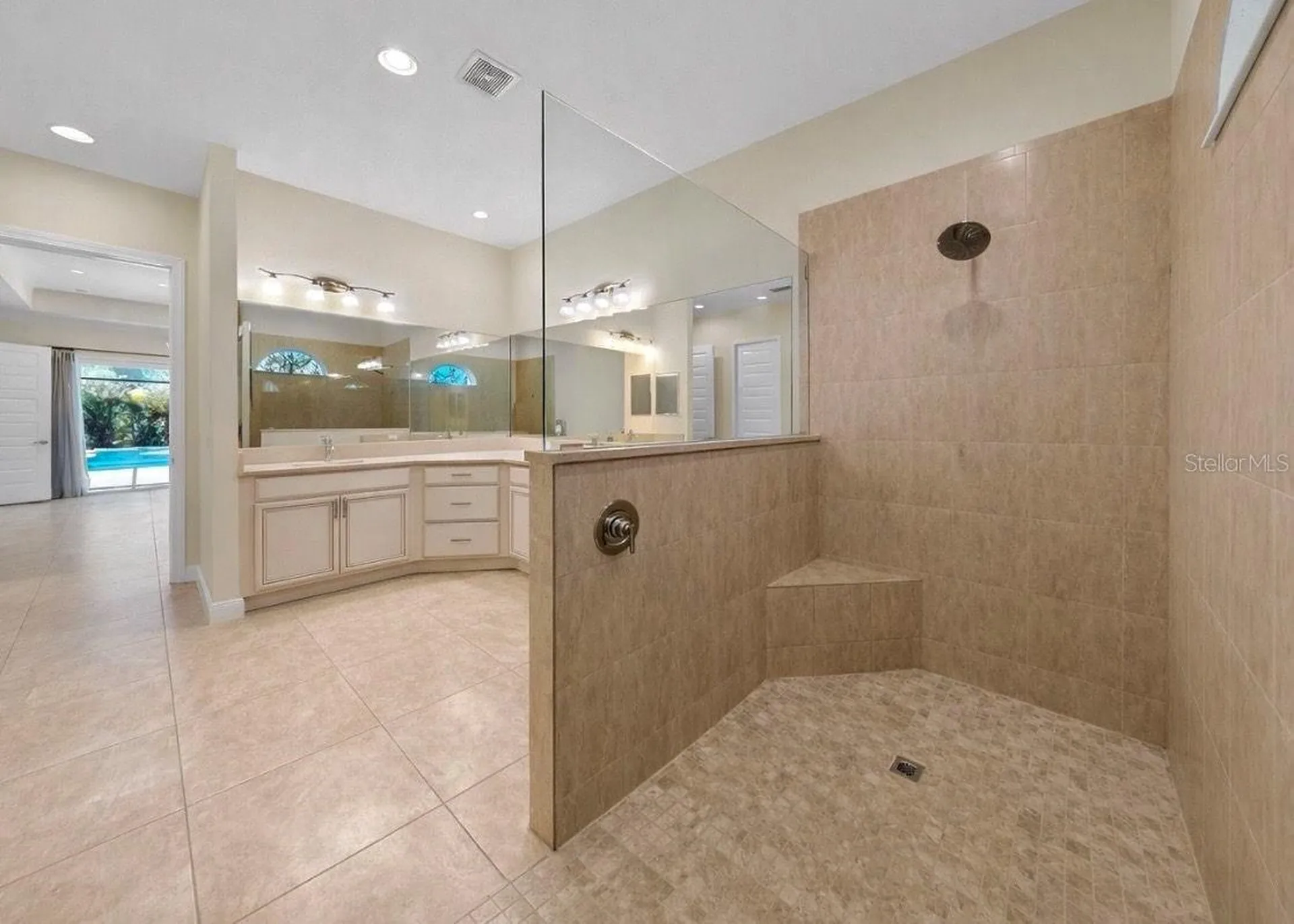 16005 42nd Glen E Parrish FL 34219
