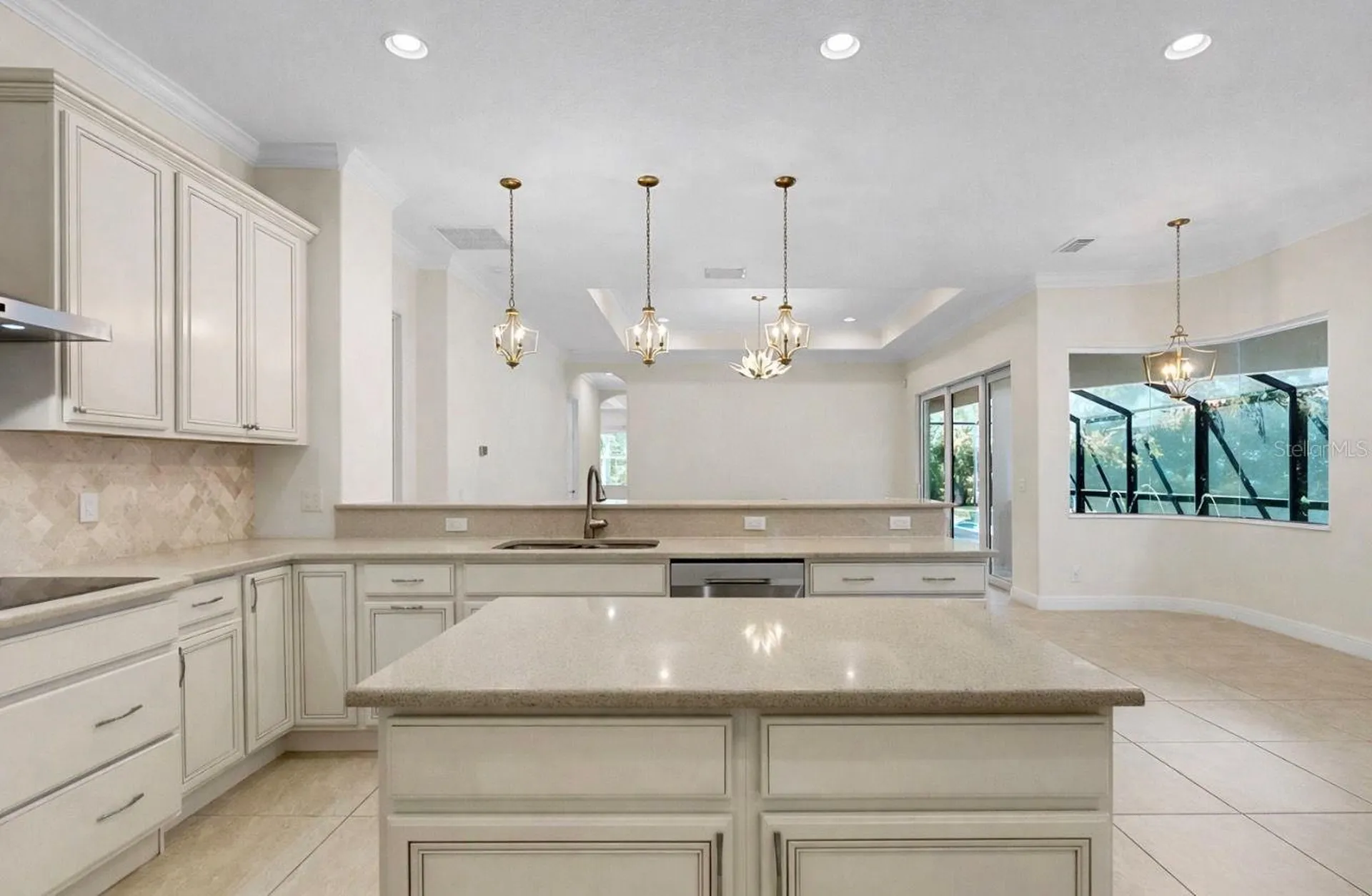 16005 42nd Glen E Parrish FL 34219