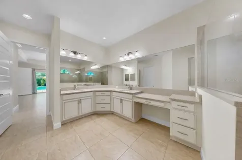 16005 42nd Glen E Parrish FL 34219
