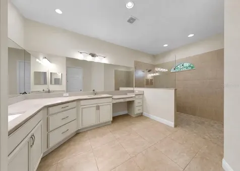 16005 42nd Glen E Parrish FL 34219