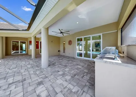 16005 42nd Glen E Parrish FL 34219
