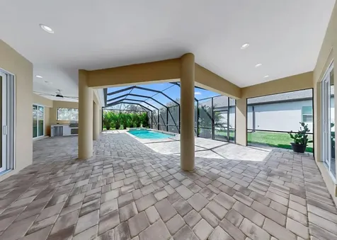 16005 42nd Glen E Parrish FL 34219