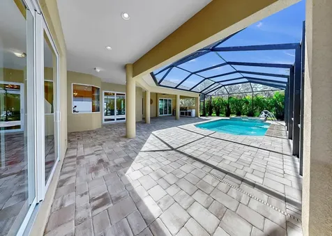 16005 42nd Glen E Parrish FL 34219