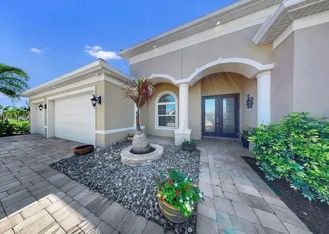 16005 42nd Glen E Parrish FL 34219
