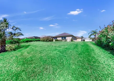 16005 42nd Glen E Parrish FL 34219