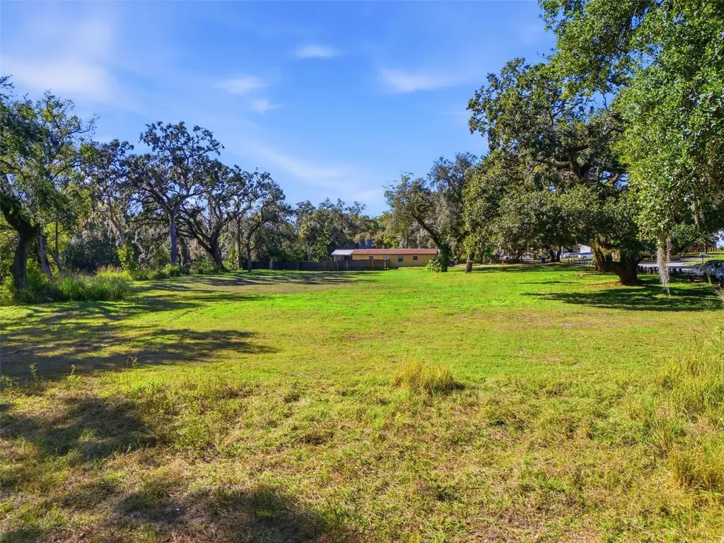 2011 E Mulberry Drive Tampa FL 33604