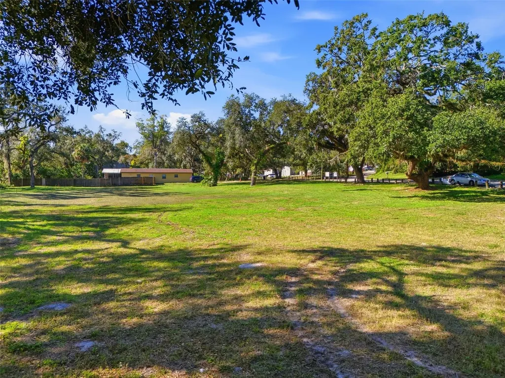 2011 E Mulberry Drive Tampa FL 33604