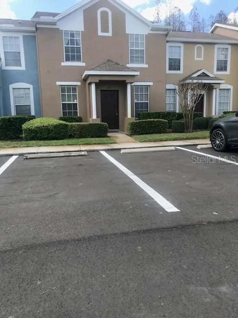 1135 Baronscourt Drive Wesley Chapel FL 33543